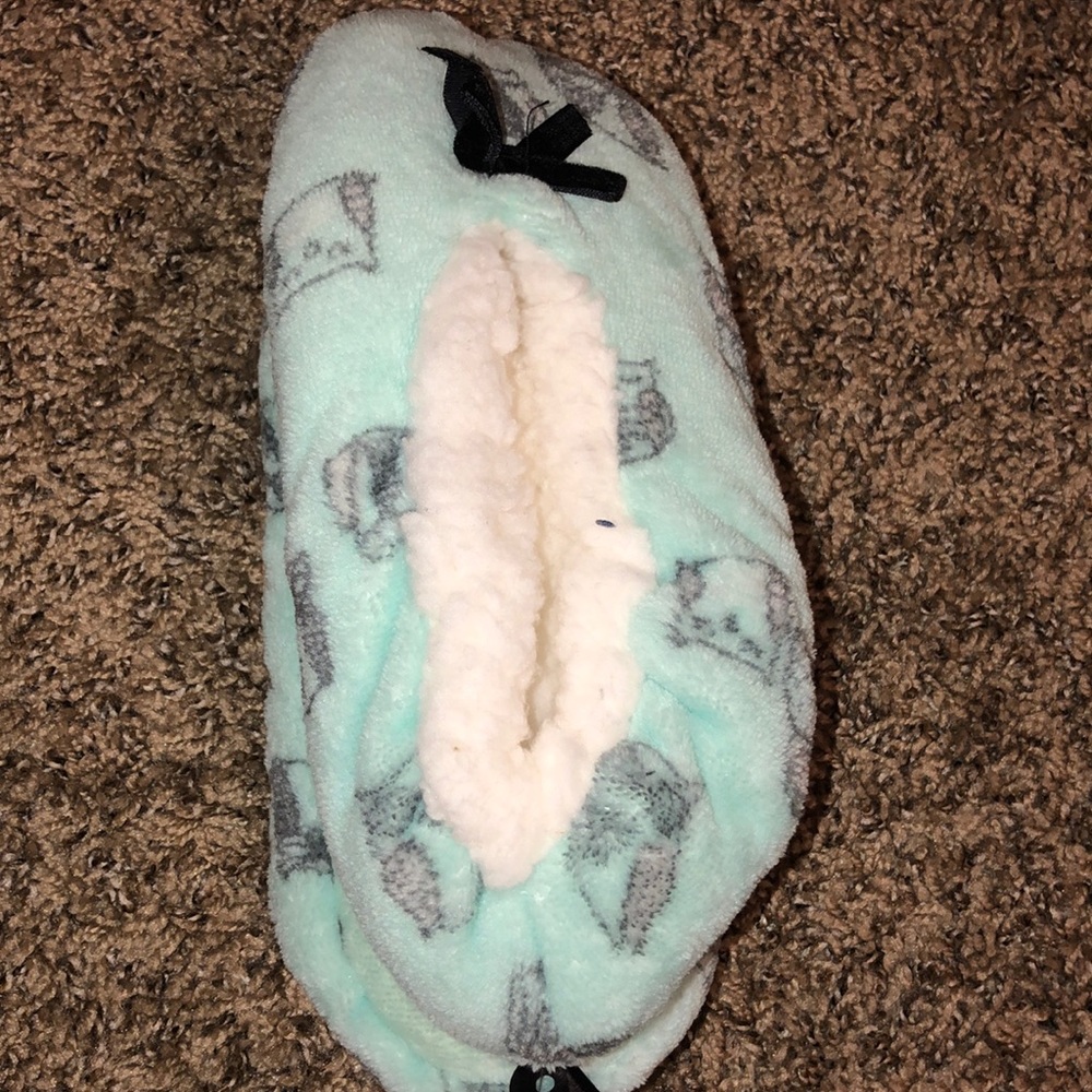 slippers